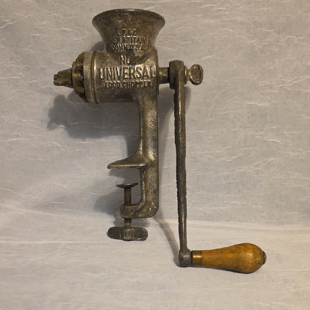 Universal Silver Metal Grinder with Wooden Handle